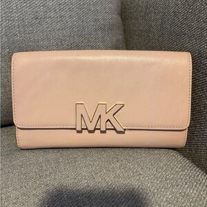 Michael Kors Blush Pink Wallet